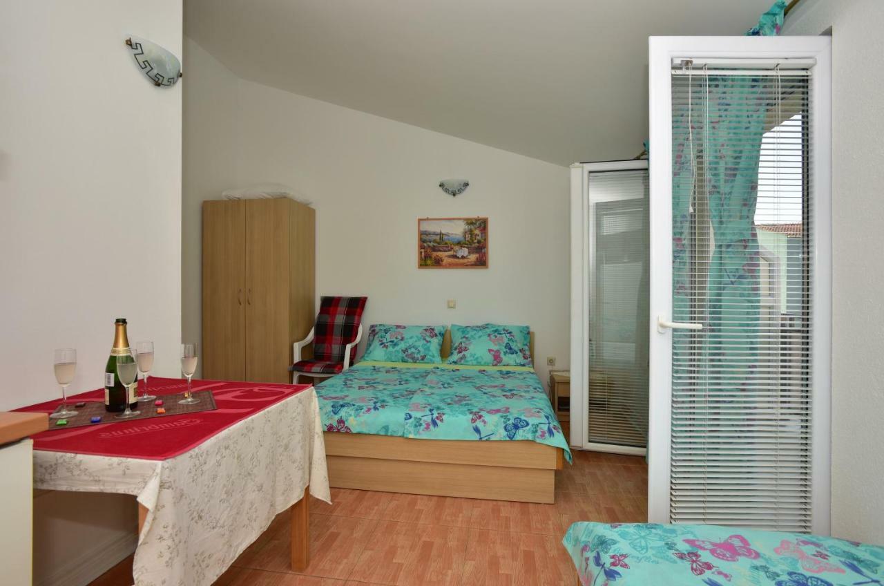 Studio Apartments Antonio Макарська Екстер'єр фото