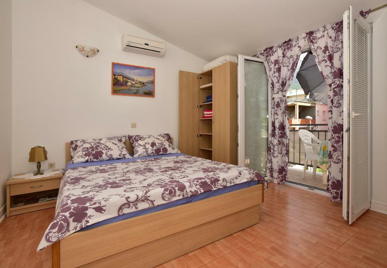 Studio Apartments Antonio Макарська Екстер'єр фото