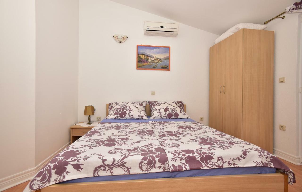 Studio Apartments Antonio Макарська Екстер'єр фото