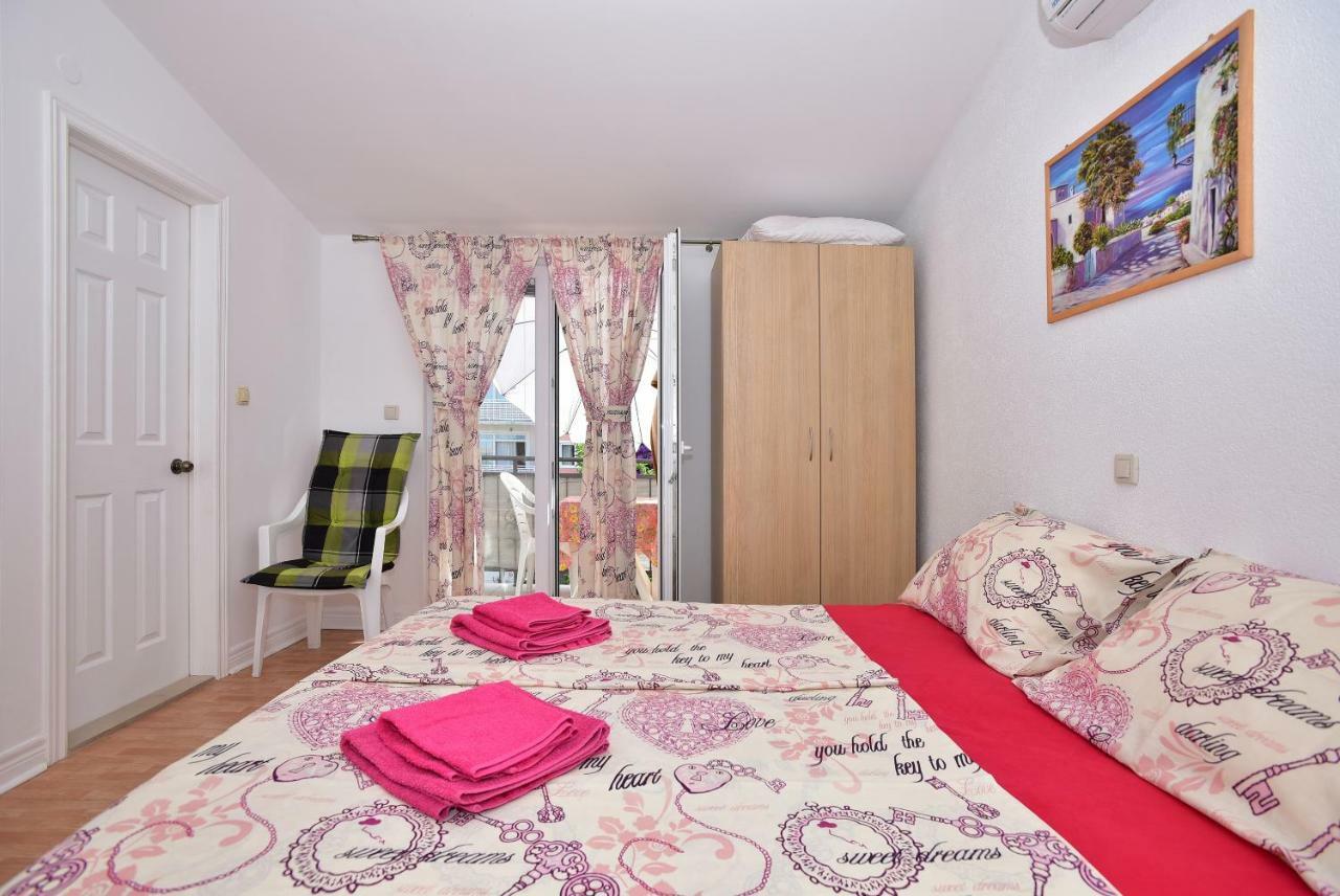 Studio Apartments Antonio Макарська Екстер'єр фото